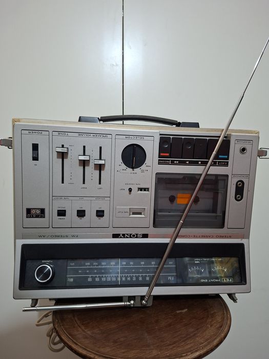 SONY anos 60 com cassete