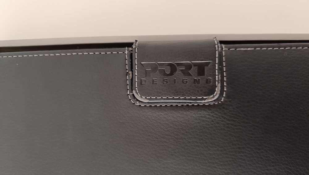 Capa com Teclado para  iPad e tablets 9" e 10.1"