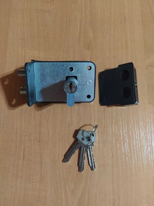 Накладной дверний замок Арико ЗН-2 (под ремонт!)