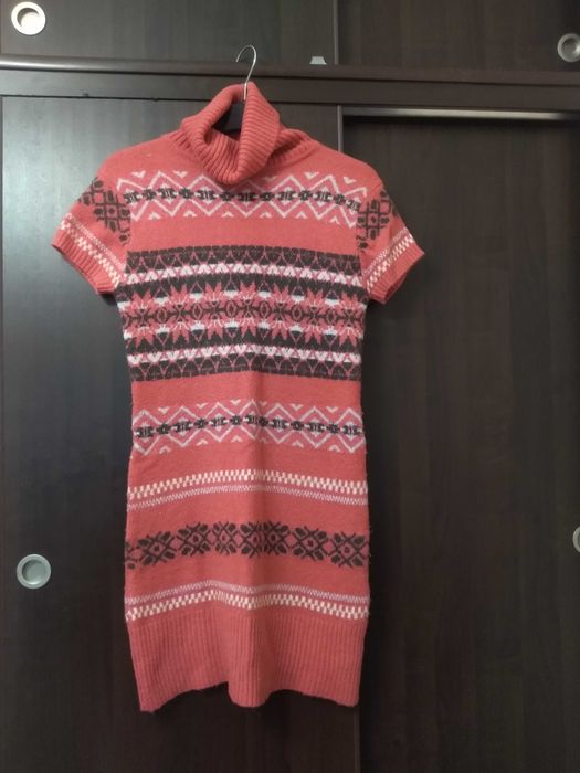 Ciepły golf z krótkim rękawem