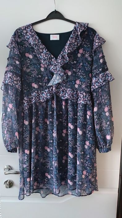 Сукня до колін / платье 44р