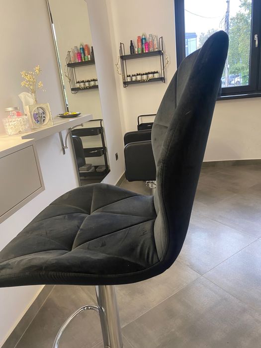 Стілець велюровий для візажиста, бровіста