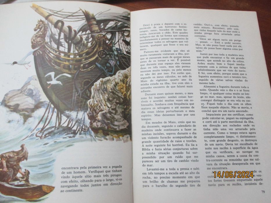 Livro antigo . Robinson Crusoe de Daniel Defoe