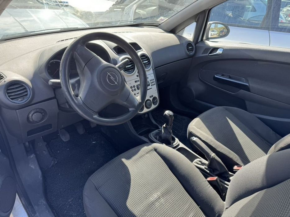 Opel Corsa D 1.3 Cdti para peças