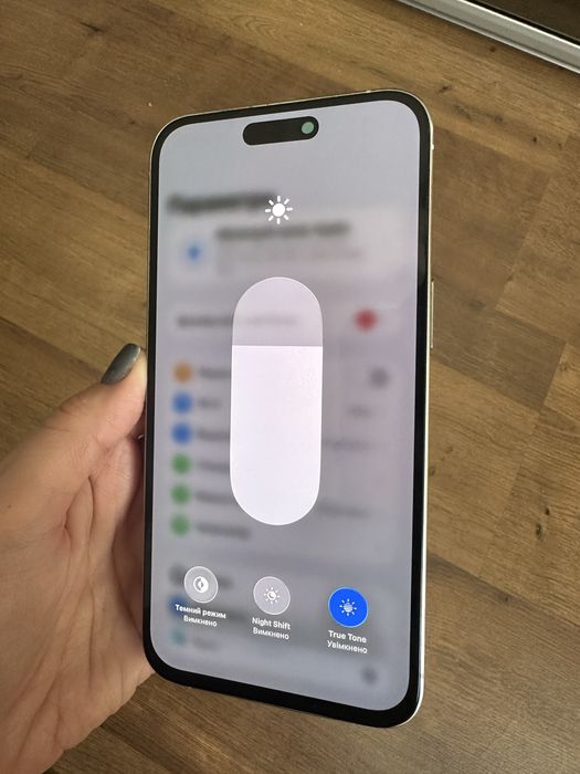 Екран на 15 pro max ,  дисплей на iphone