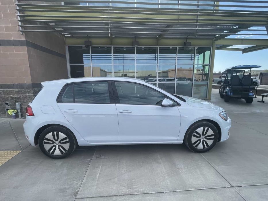 Volkswagen e-Golf SEL Premium      2019