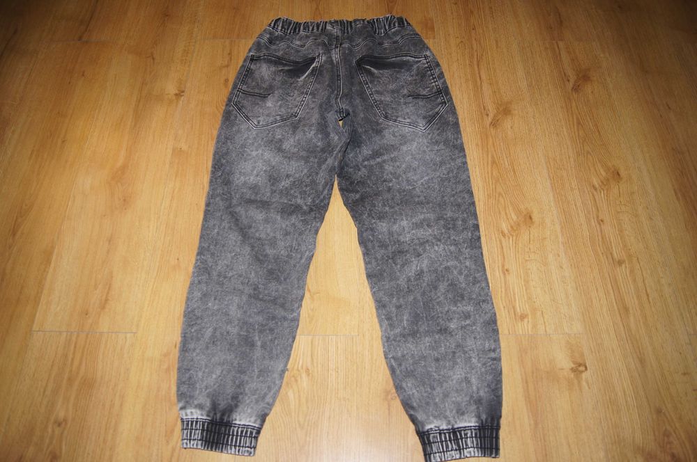Spodnie jeansowe joggery r. 31/32 Reserved