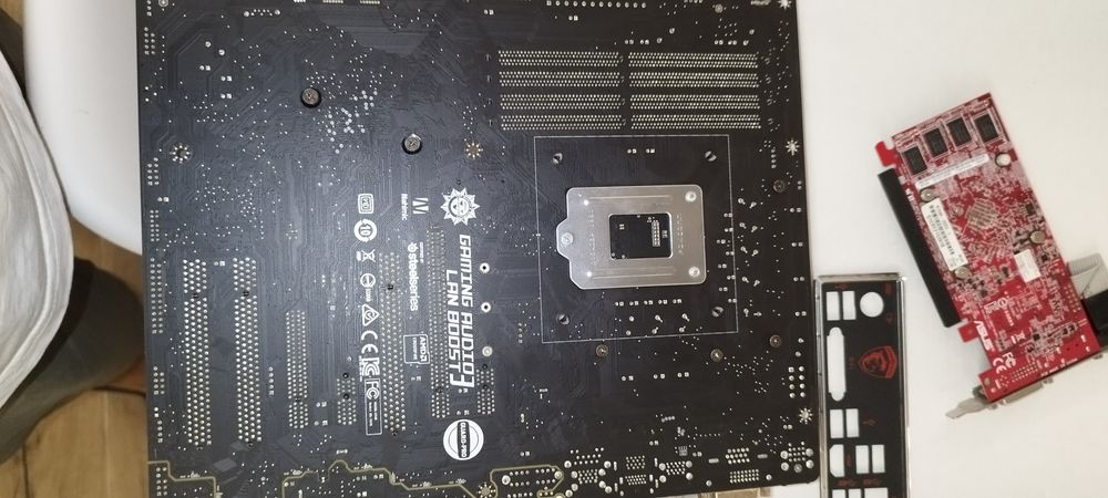 PC deskop, motherboard, fonte, gráfica e cpu