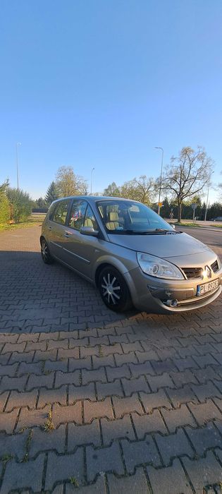 Renault Scenic lift