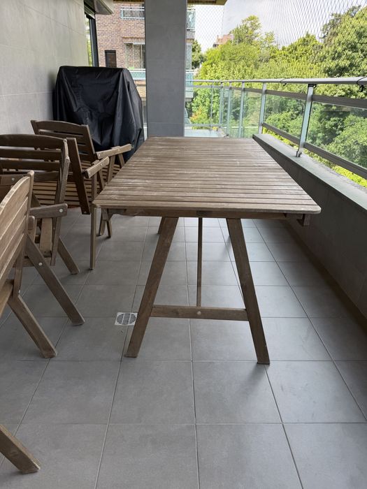 Conjunto mesa jardim e 4 cadeiras