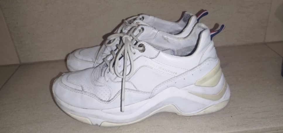 Sneakersy Tommy Hilfiger r.40