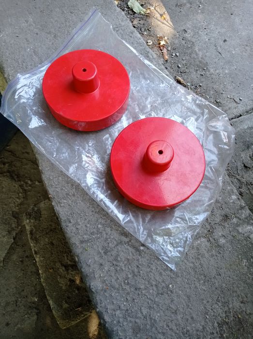 Продам проставки под задние пружины подвески  размеры на фото новые  .