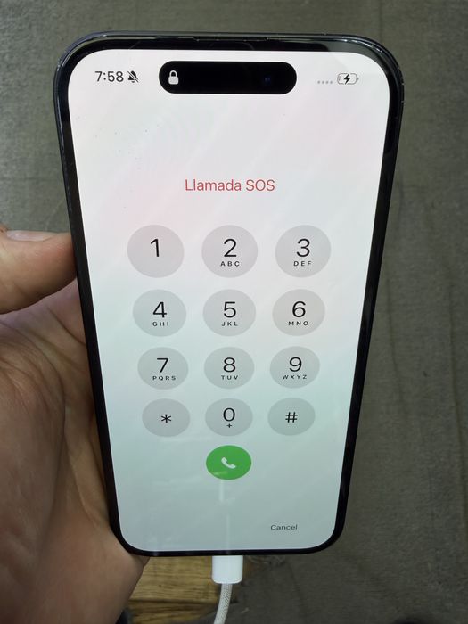 Iphone 16 black заблокований