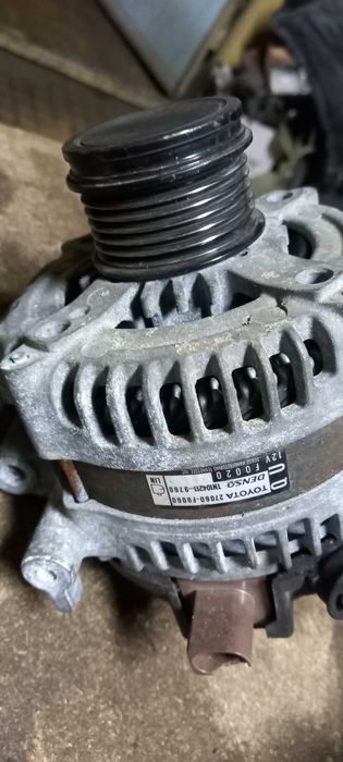 Генератор Toyota Rav4 2.5 2020 год