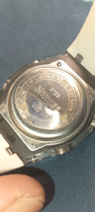 Продам часы в хорошем состоянии