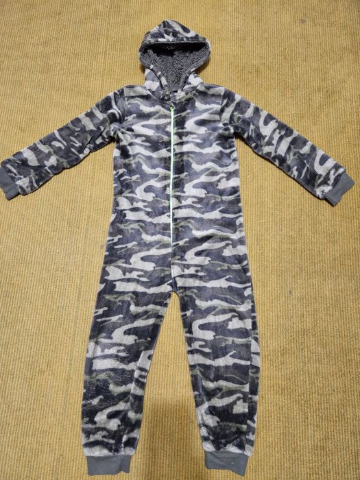 Ромпер Primark, 122-128. Комбінезон, чоловічок, піжама.