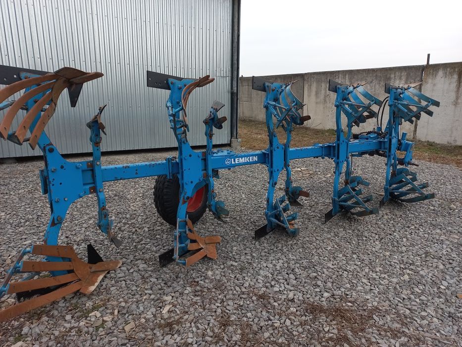 Плуг Lemken Europal 7 4+1 корпусний