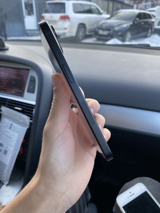 Продам iPhone 15 128GB 100% eSIM с гарантией от магазина
