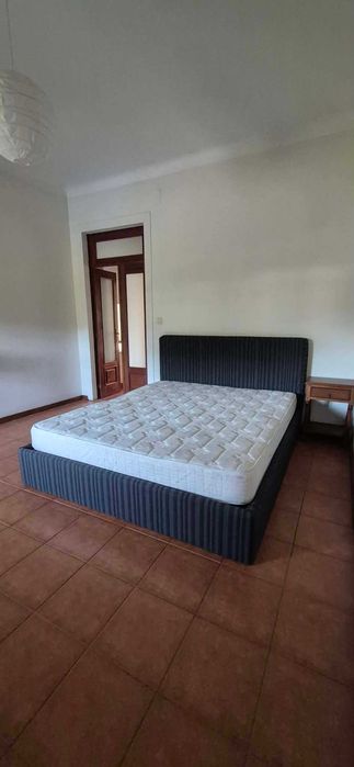 Cama King Size 180×230 com colchão