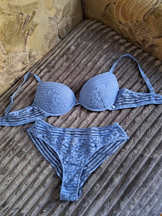 Жіночий комплект нижньої білизни,75В.