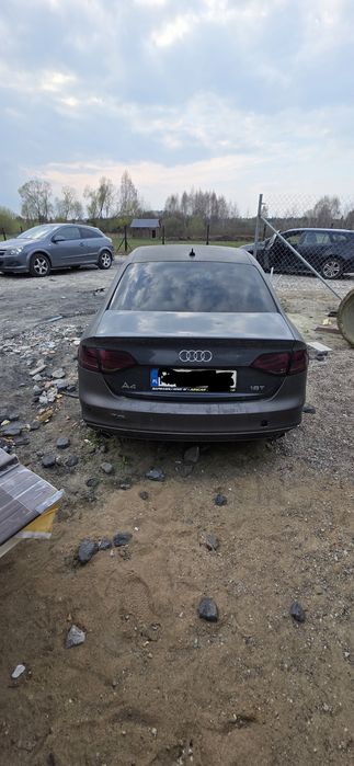 Sprzedam Audi A4  b8 po wypadku