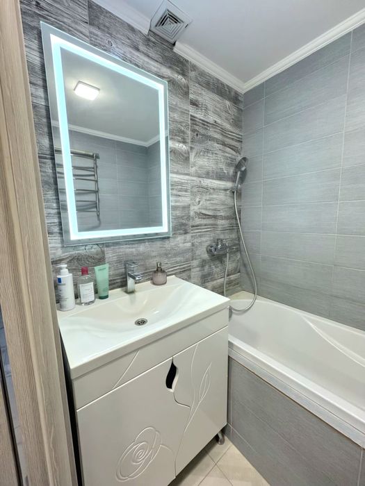 Продаж 2 кім квартири з ремонтом на Сихові