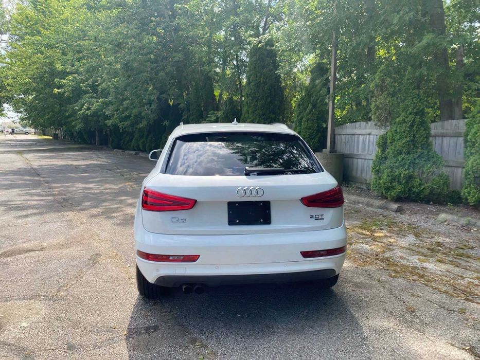 Audi Q3 quattro Premium Plus      2015