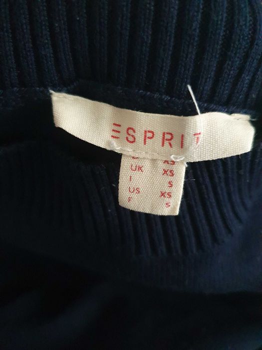 Sweter granatowy Esprit, rozm XS, z haftem kwiatów