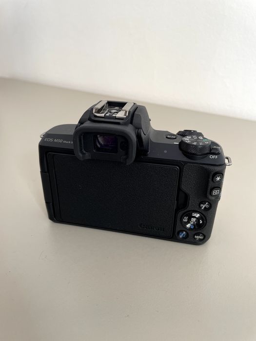 Câmera Mirrorless Canon EOS M50 Mark II com EF-M 15-45mm IS STM64739225047554121
