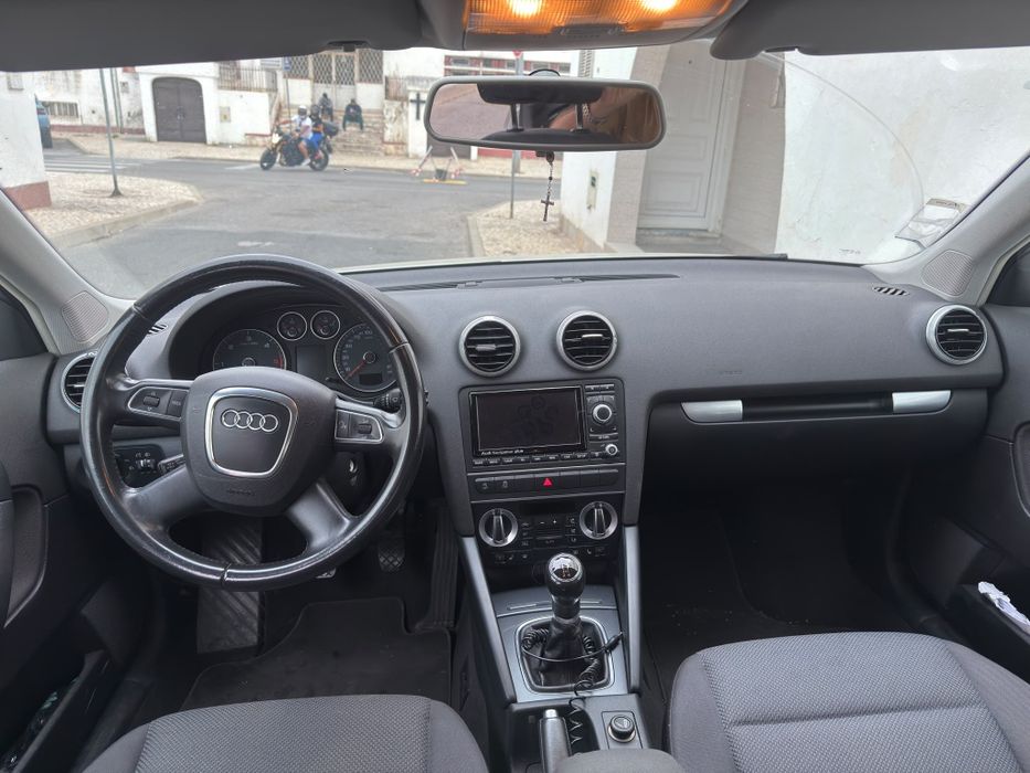 Audi A3 1.6 tdi 105cv