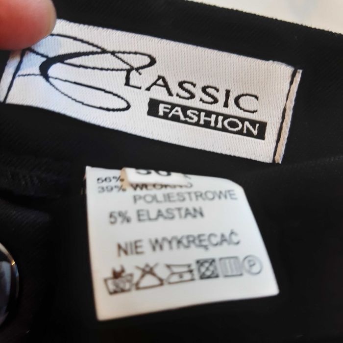 Spodnie elegackie czarne z Rayonu.