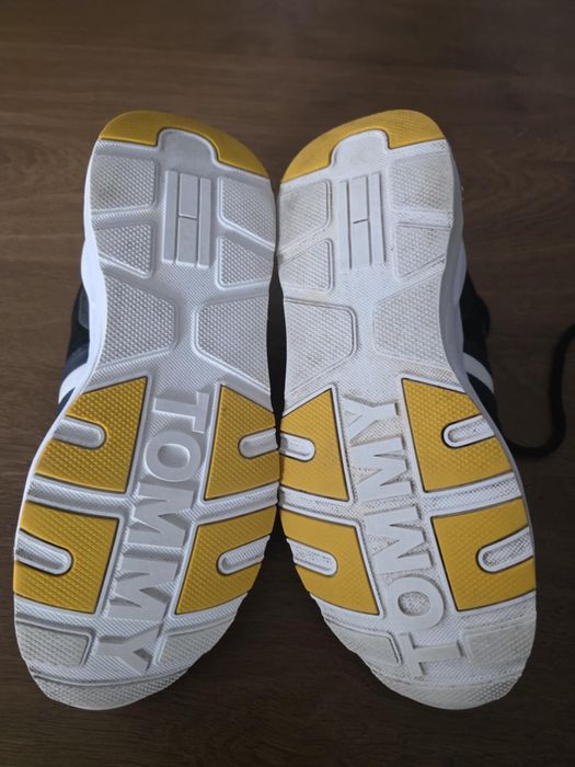 Sprzedam buty tommy helfilger