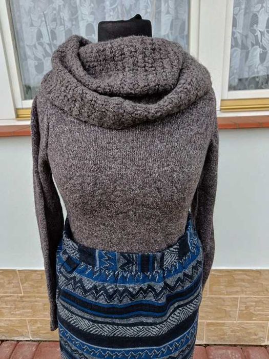 Brązowy milutki golfik Lisa Tossa r. S
