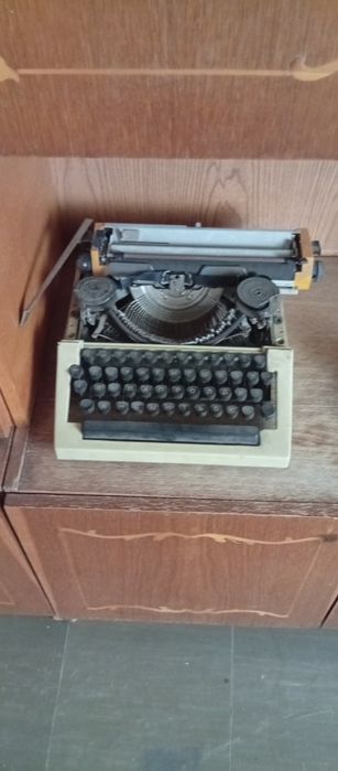 Продам печатную машинку