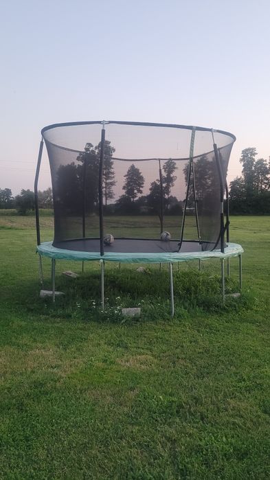 Trampolina duza ponad 3 m