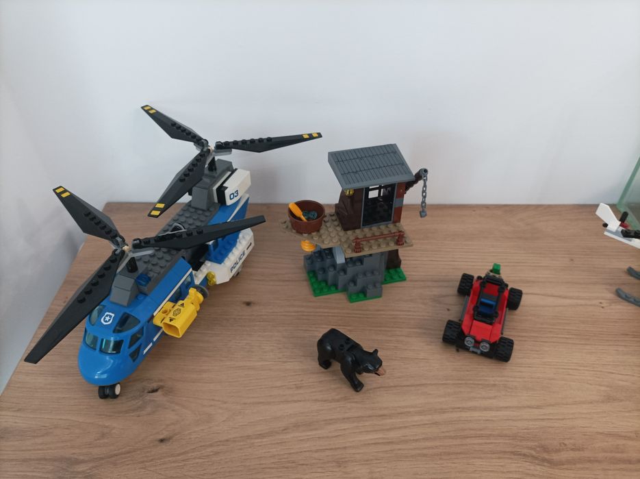 Lego 60173  aresztowanie w górach