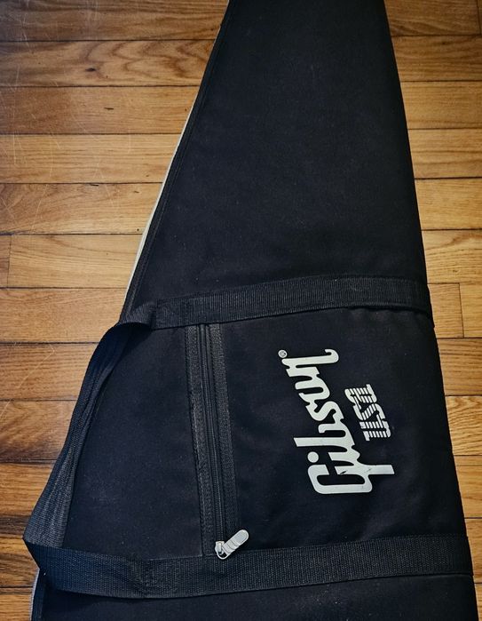 Gibson USA Deluxe Gig Bag – Estojo Macio Acolchoado