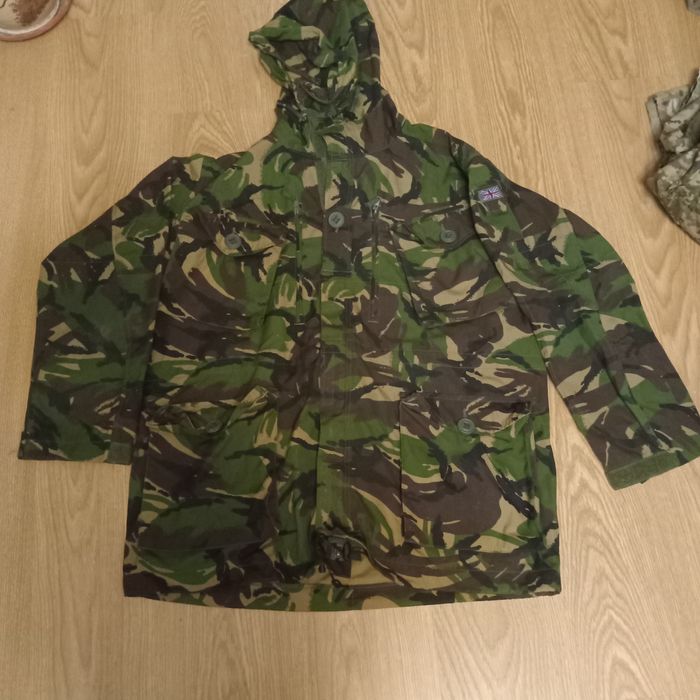 Військова форма        .