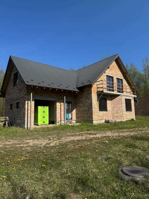 Продаж будинку в с.Угринів неподалік автобазару