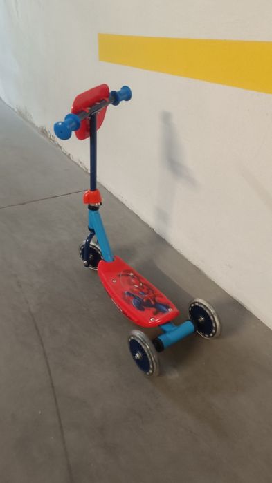 Trotinete Spiderman