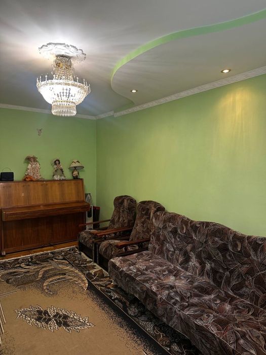 Продам квартиру 76 м2 в Новому Роздолі