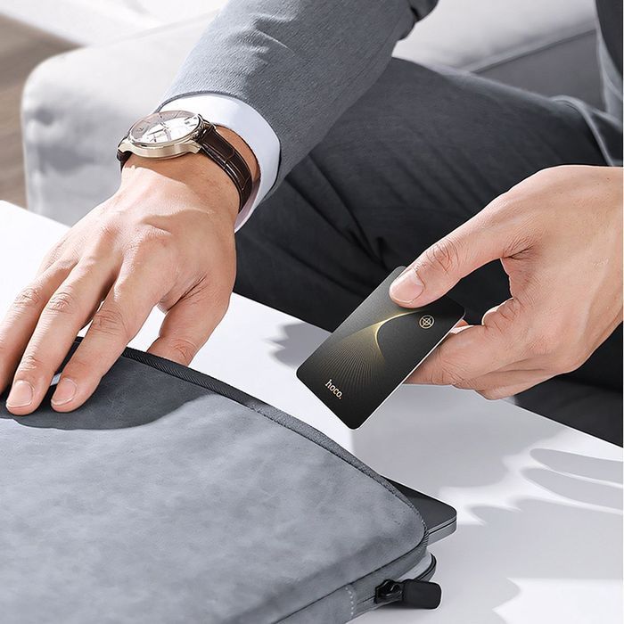 Lokalizator zgodny z Apple Find My Hoco w formie karty E92 czarny