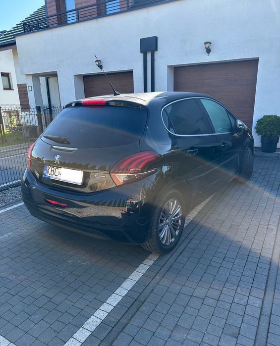Sprzedaż auta Peugeot 208