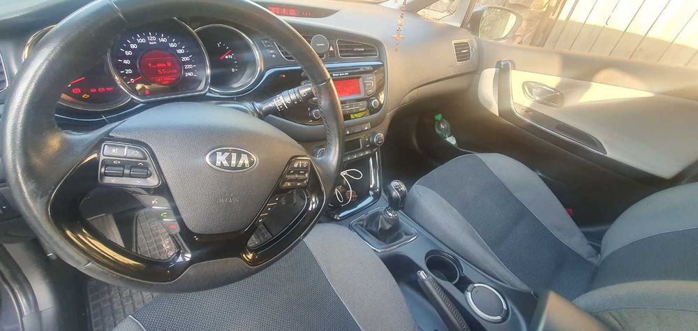 Kia Ceed 2012 1.6CDI