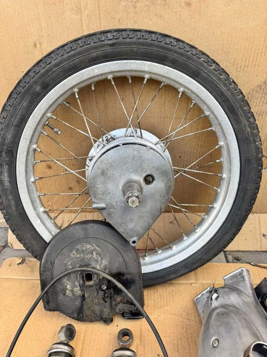 Продам  запчастини  на мотоцикл  Mz