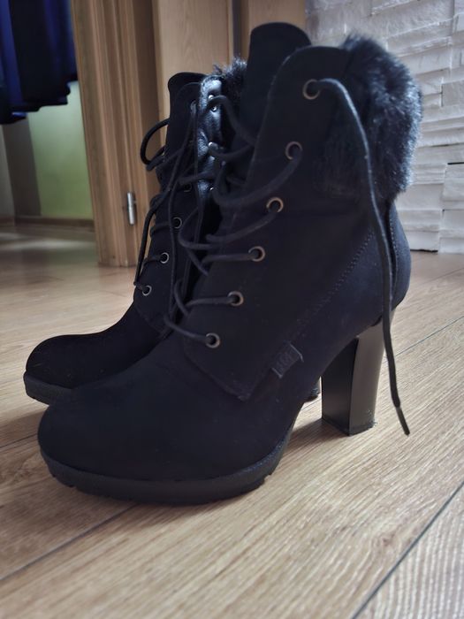 Buty zimowe na obcasie