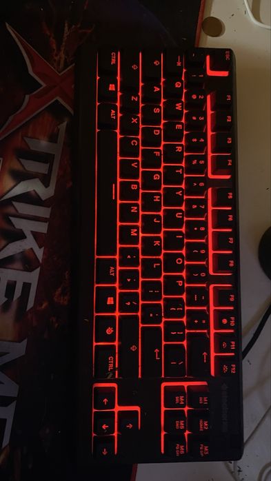 Teclado Steelseries Apex 3 TKL - Como Novo
