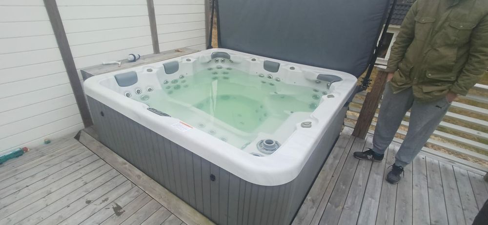 Sprzedam jacuzzi