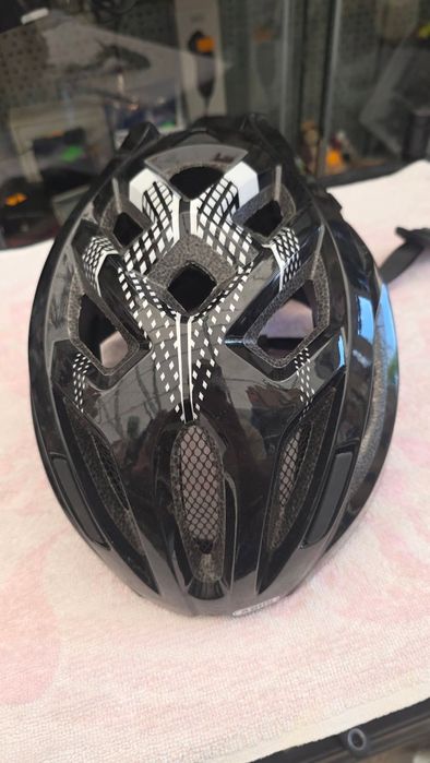 Kask rowerowy Abus