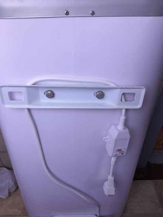 Водонагрівач електричний ELEKTROLUX EWH 50 Royal, вживане.